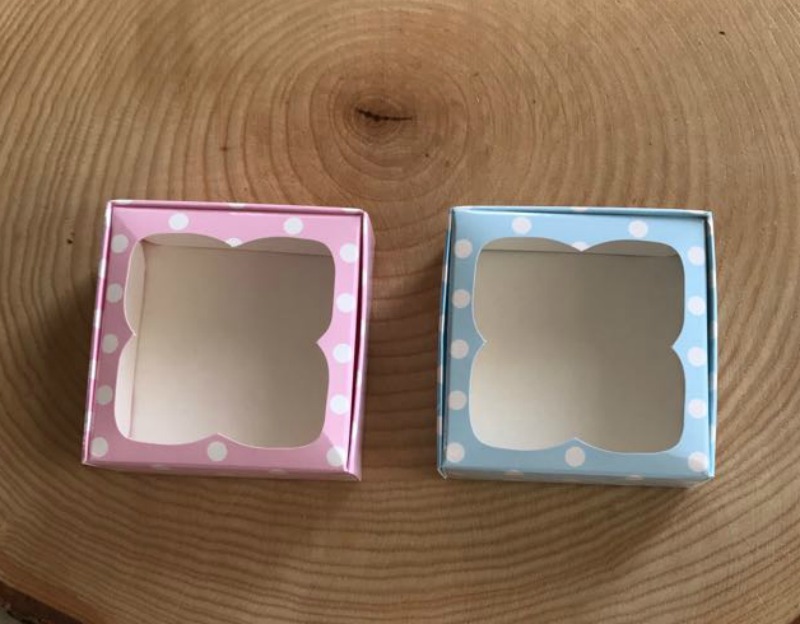 9x9x3 Pencereli Kutu Puantiyeli — ürün görseli